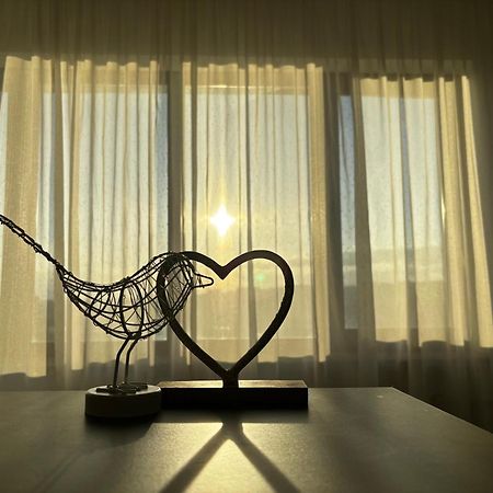 Taste Of Iasi - Two Room Apartment - Central - Sunset Touch Ngoại thất bức ảnh